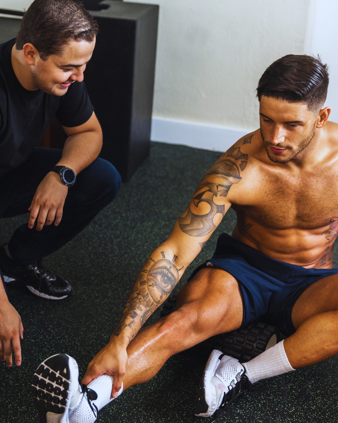 Sports therapy benefits treatment session at Elemento Fitness